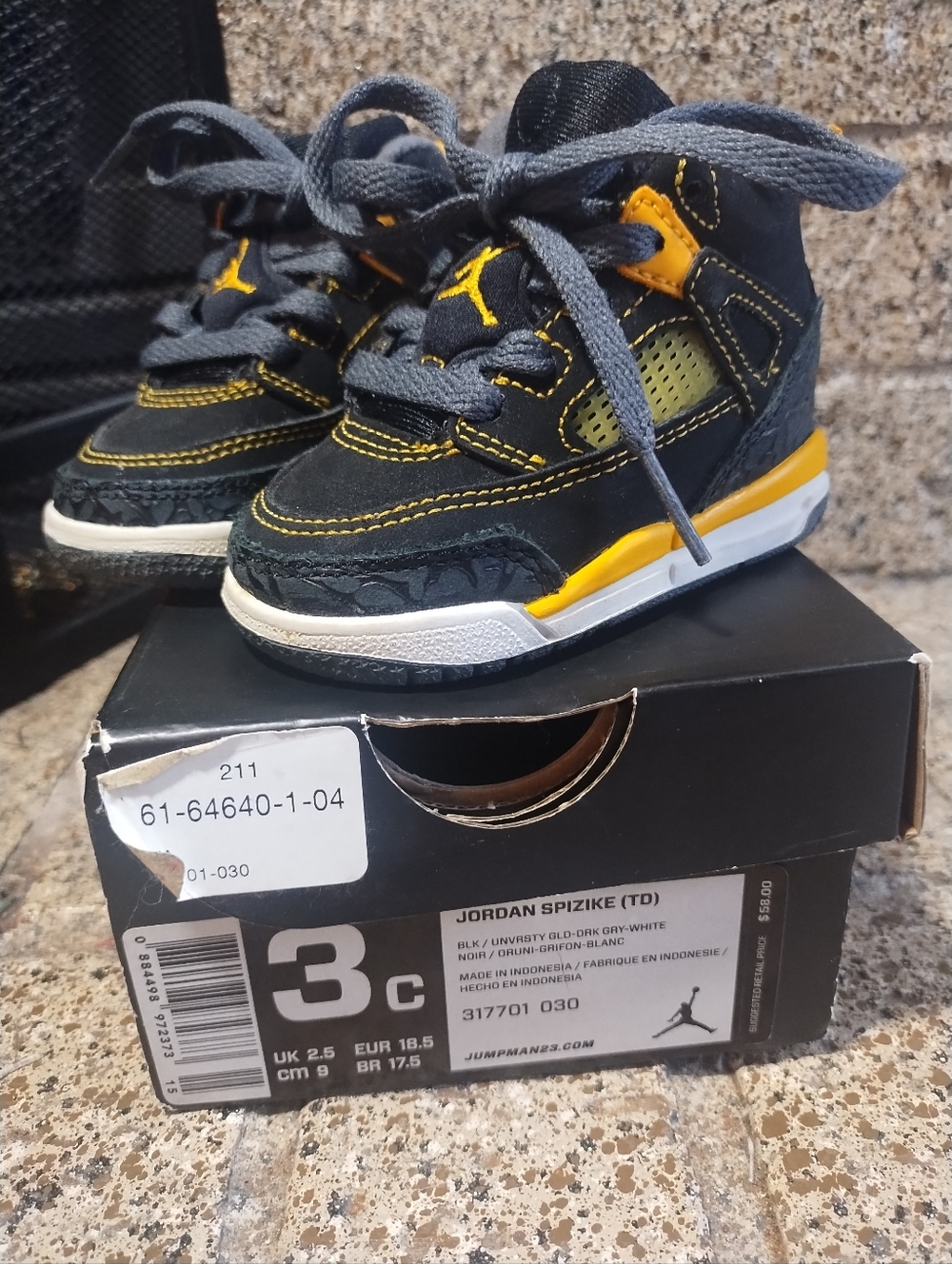 Nike Jordan Shoes Infant 3C Spizike Black University Gold